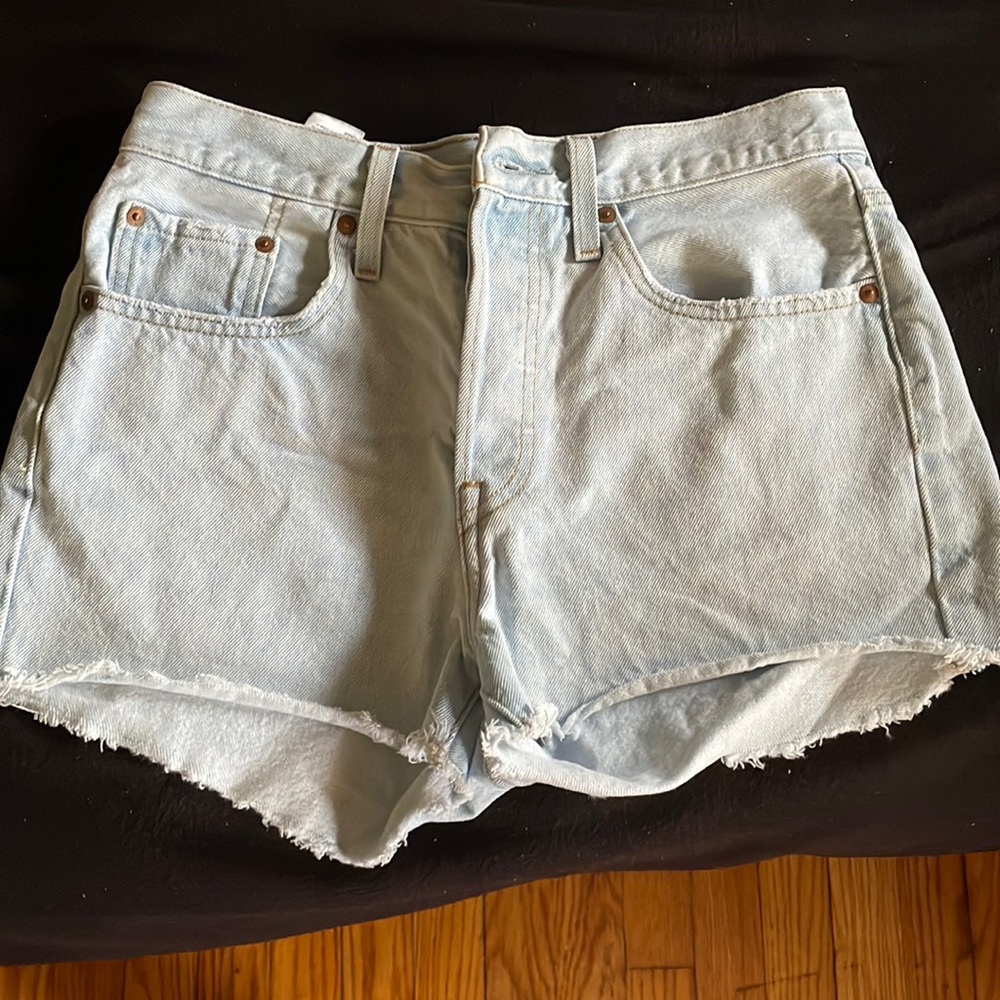 These are 501 shorts , light blue .